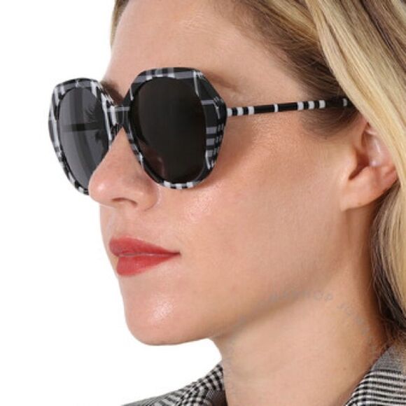 Burberry Women\'s Vanessa 55mm Sunglasses main image 13